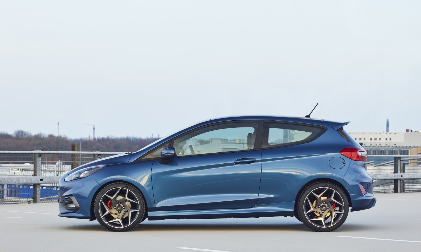 Foto fiancata Nuova Ford Fiesta ST 2018