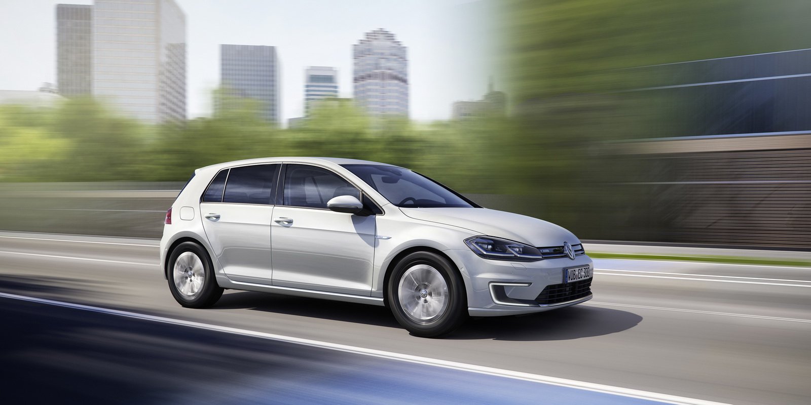 Foto nuova Volkswagen e Golf elettrica 2017