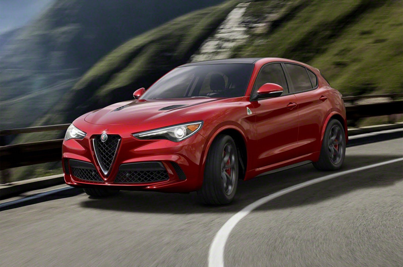 Nuova Alfa Romeo Stelvio Quadrifoglio 2017