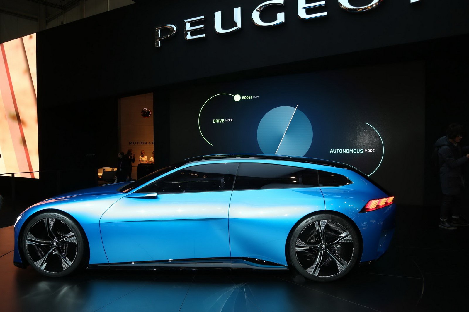 Foto Peugeot Instict Concept 2017