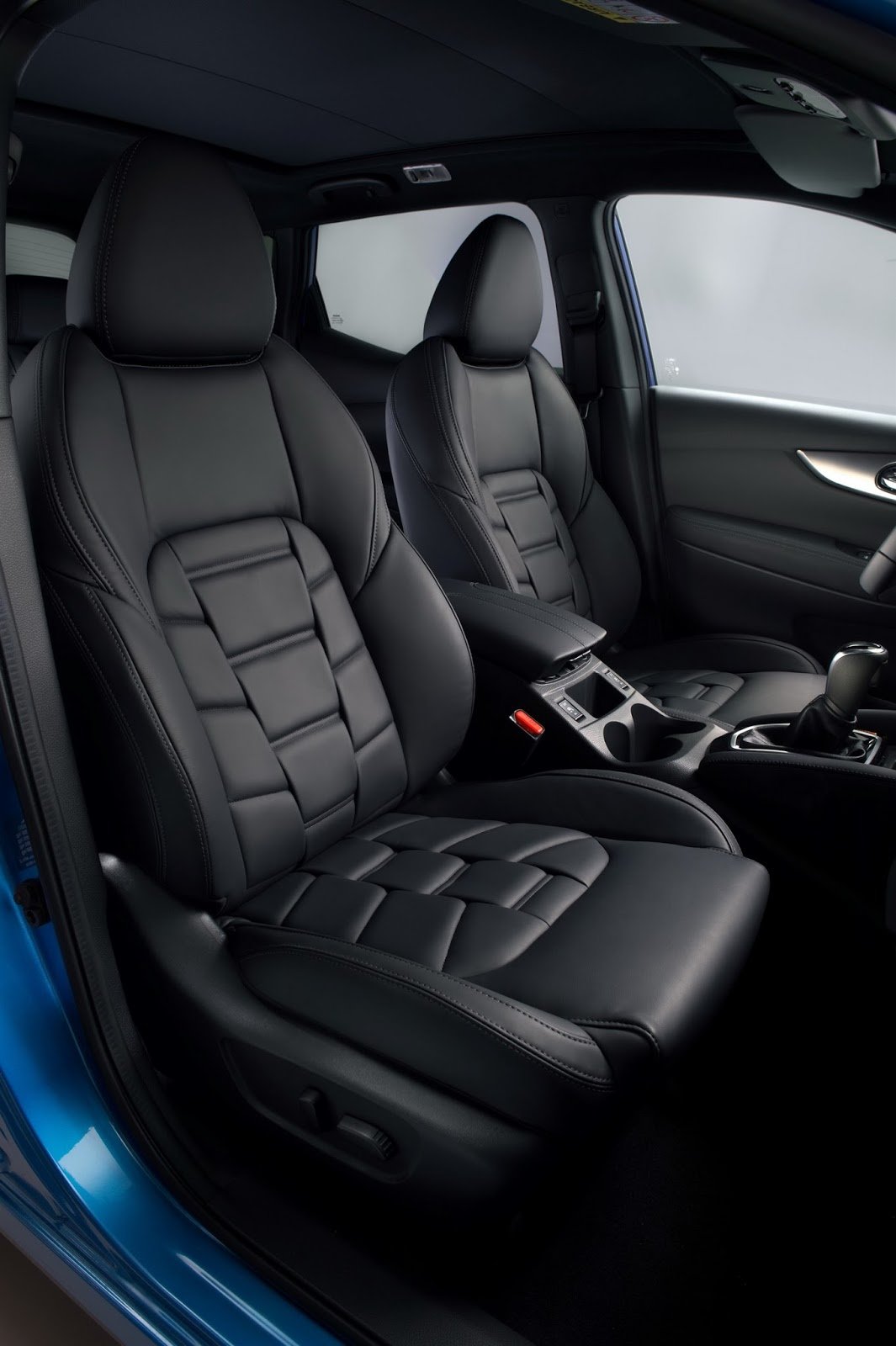 Immagine abitacolo e sedili anteriori nuova Nissan Qashqai 2017