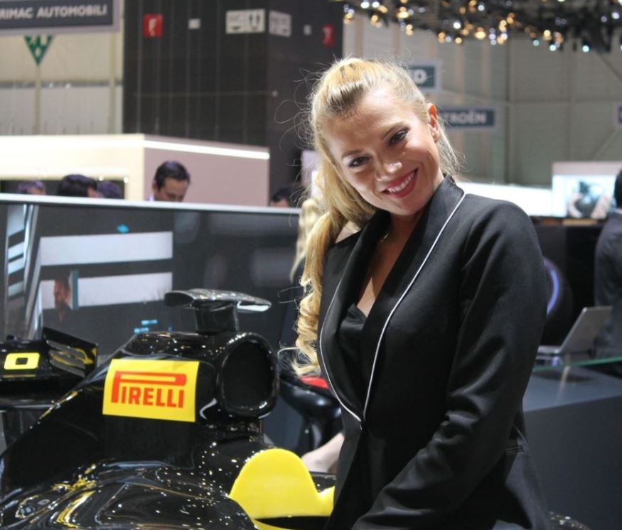 Immagini Ragazze Salone Auto di Ginevra 2017
