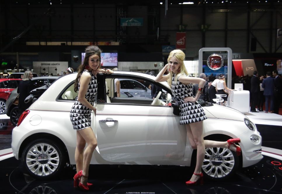Ragazze Fiat Salone di Ginevra 2017