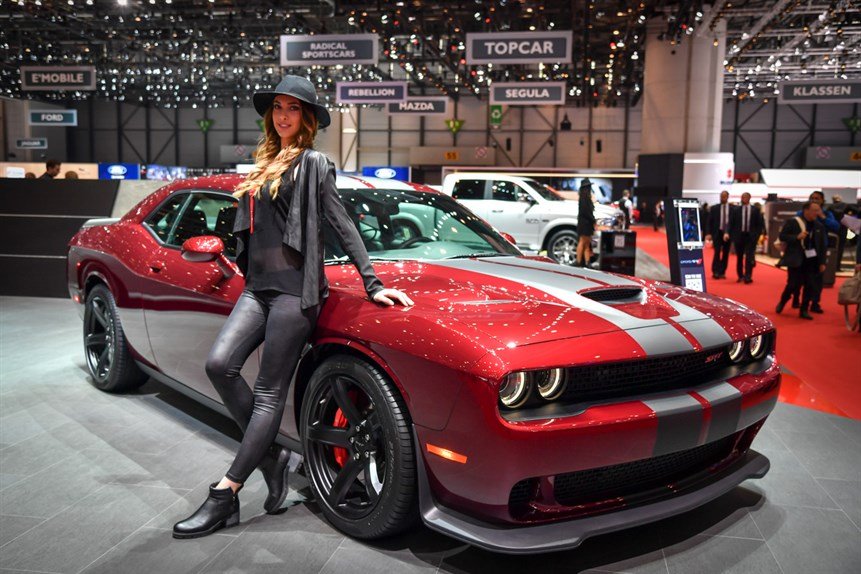 Ragazze Motor Show di Ginevra 2017