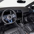 Foto interni nuova Volkswagen Golf GTI First Decade Concept Hybrid