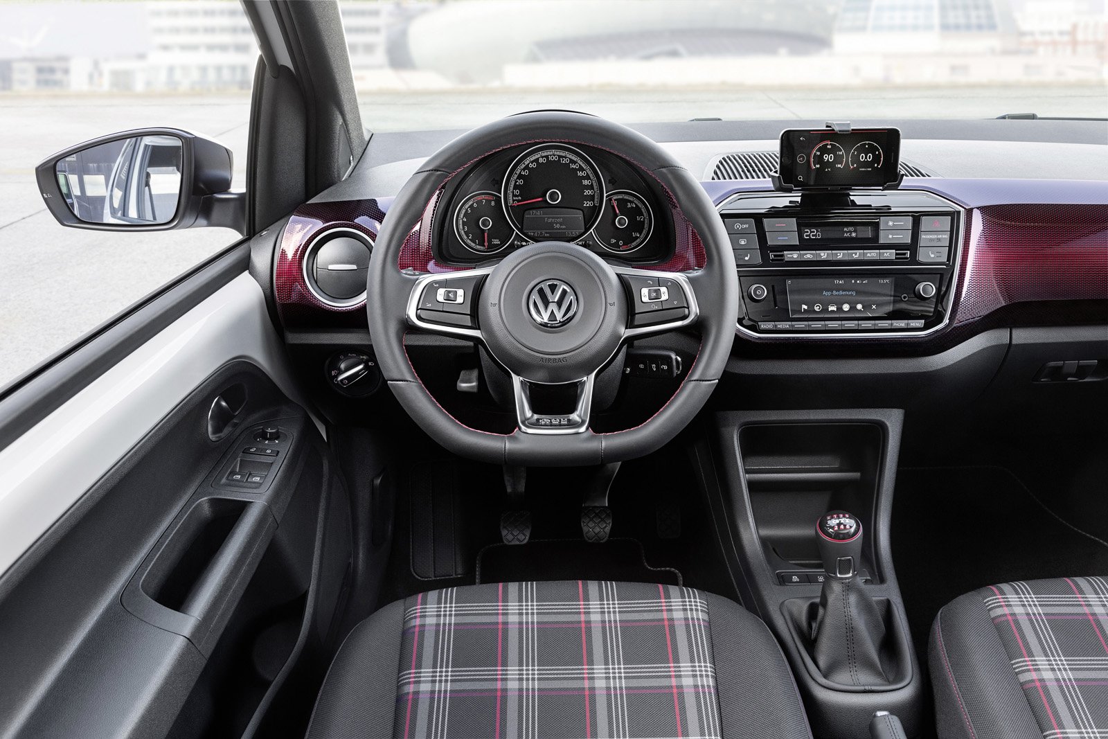 Immagine interni nuova Volkswagen up GTI