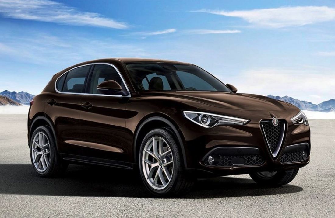 Nuova Alfa Romeo Stelvio a trazione integrale Marrone Basalto