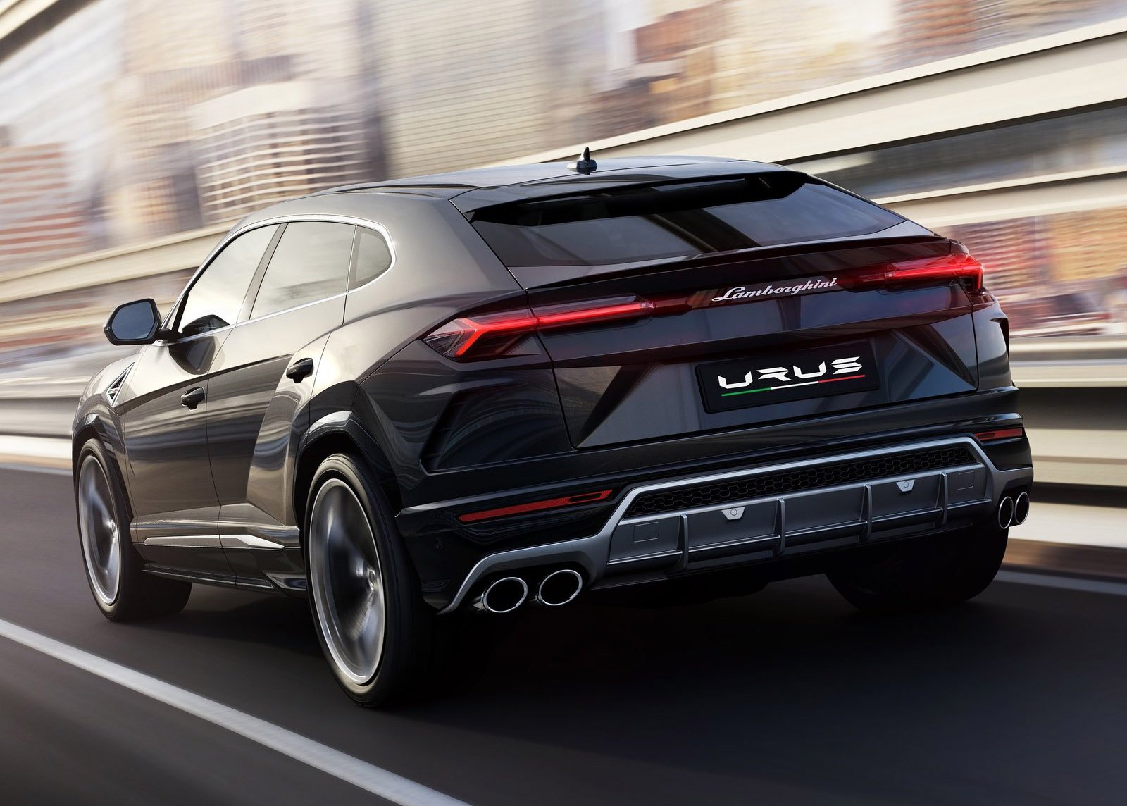 Lamborghini Urus in vendita Estate 2018