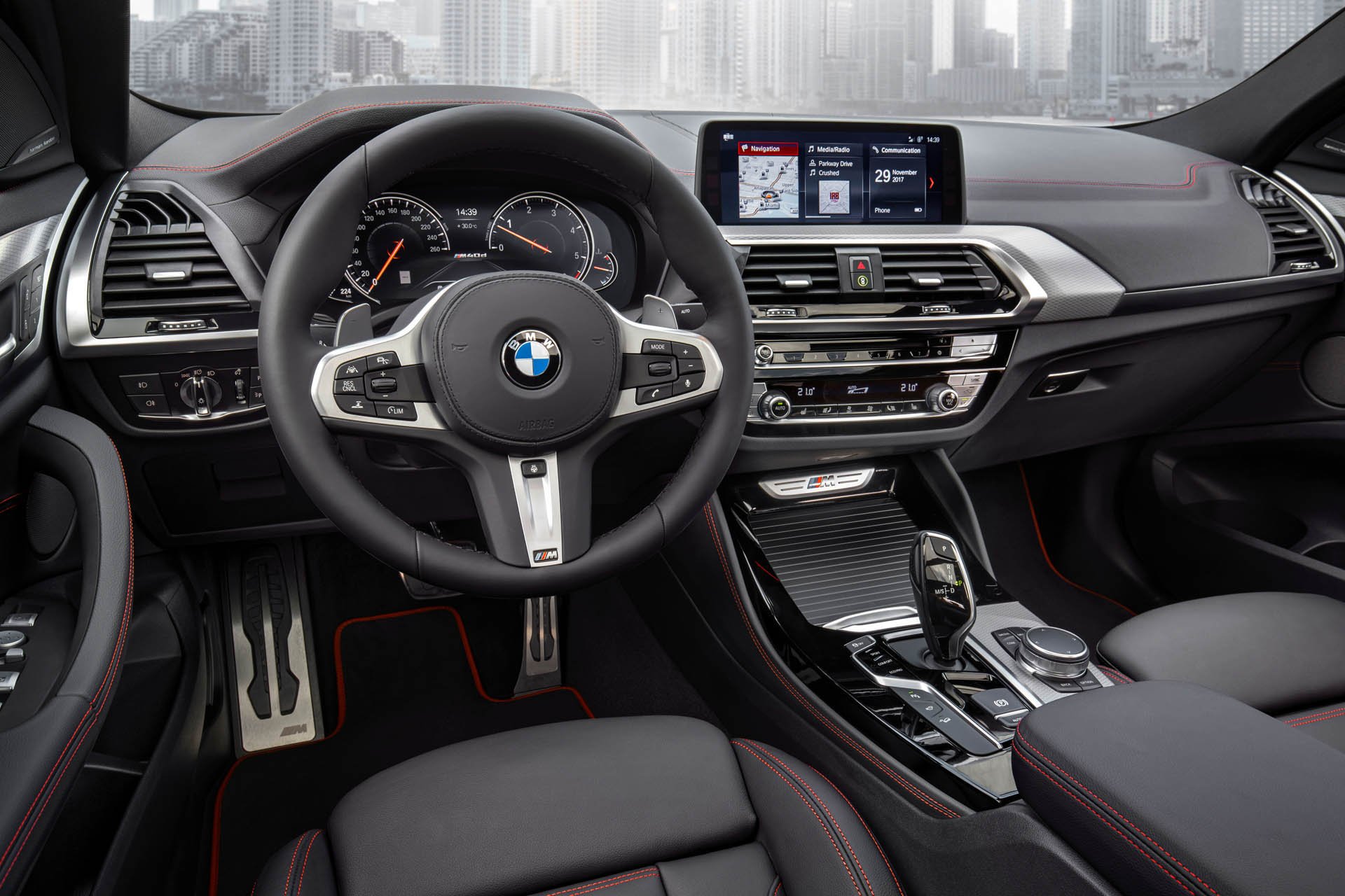 Foto interni nuova BMW X4 2018