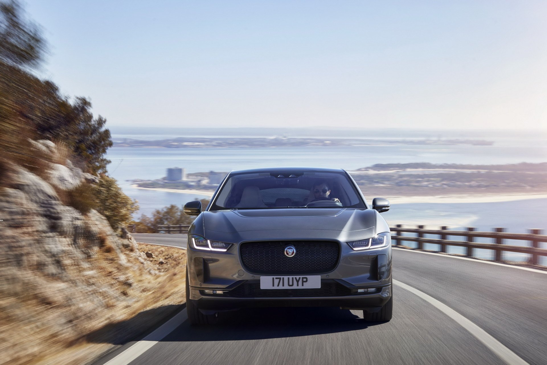 Foto frontale Nuova Jaguar I Pace 2018