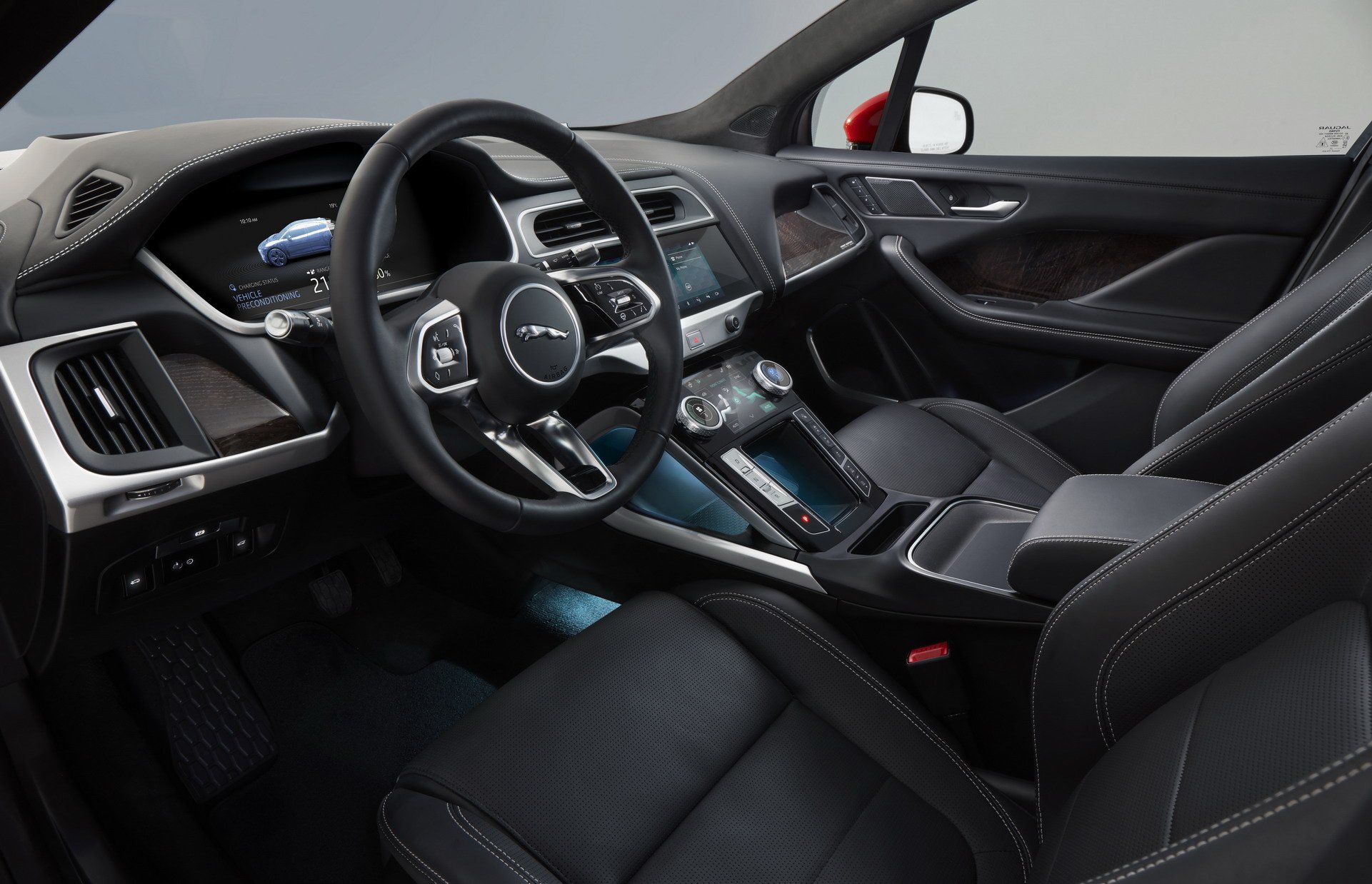 Foto interni nuova Jaguar I Pace elettrica
