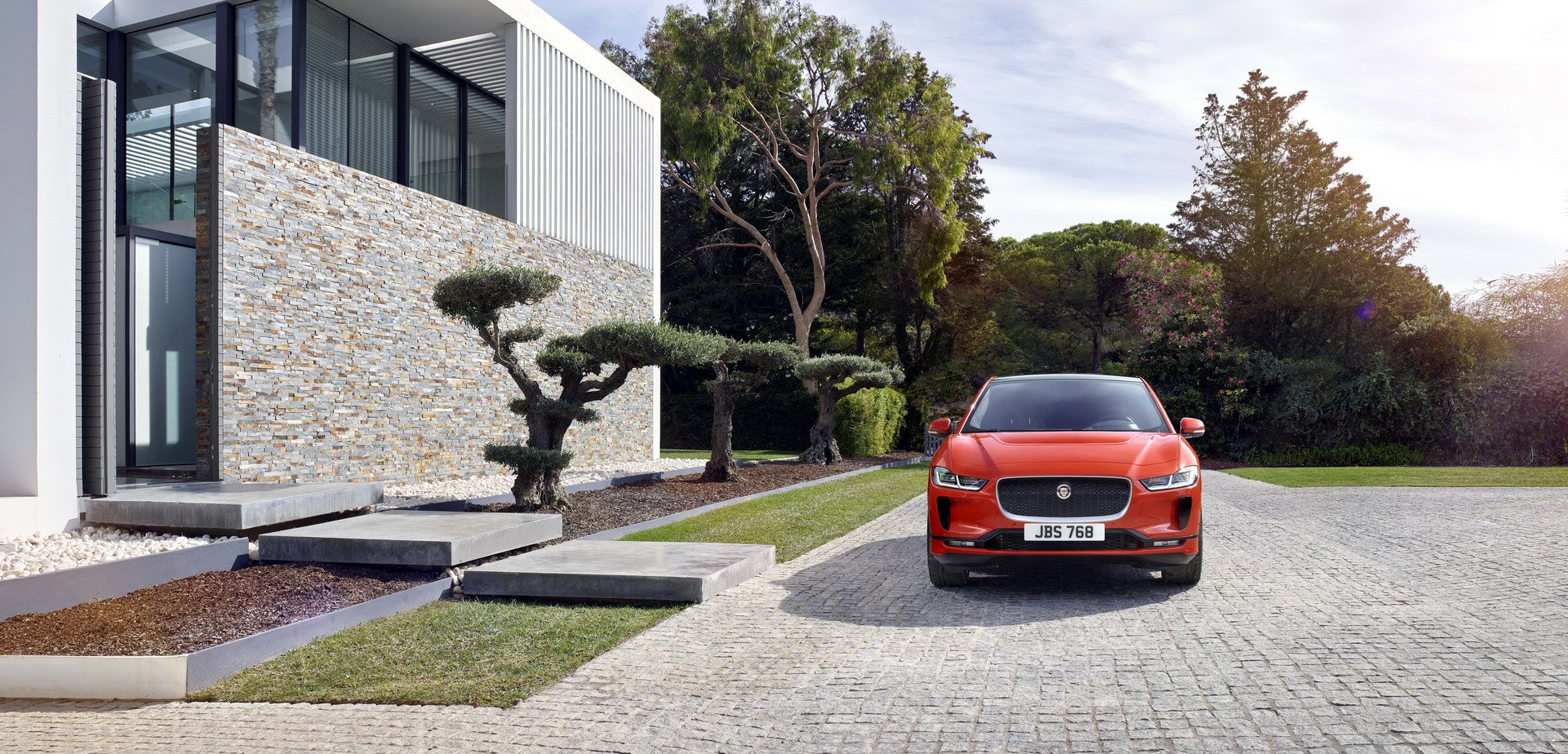 Frontale Nuova Jaguar I Pace 2018
