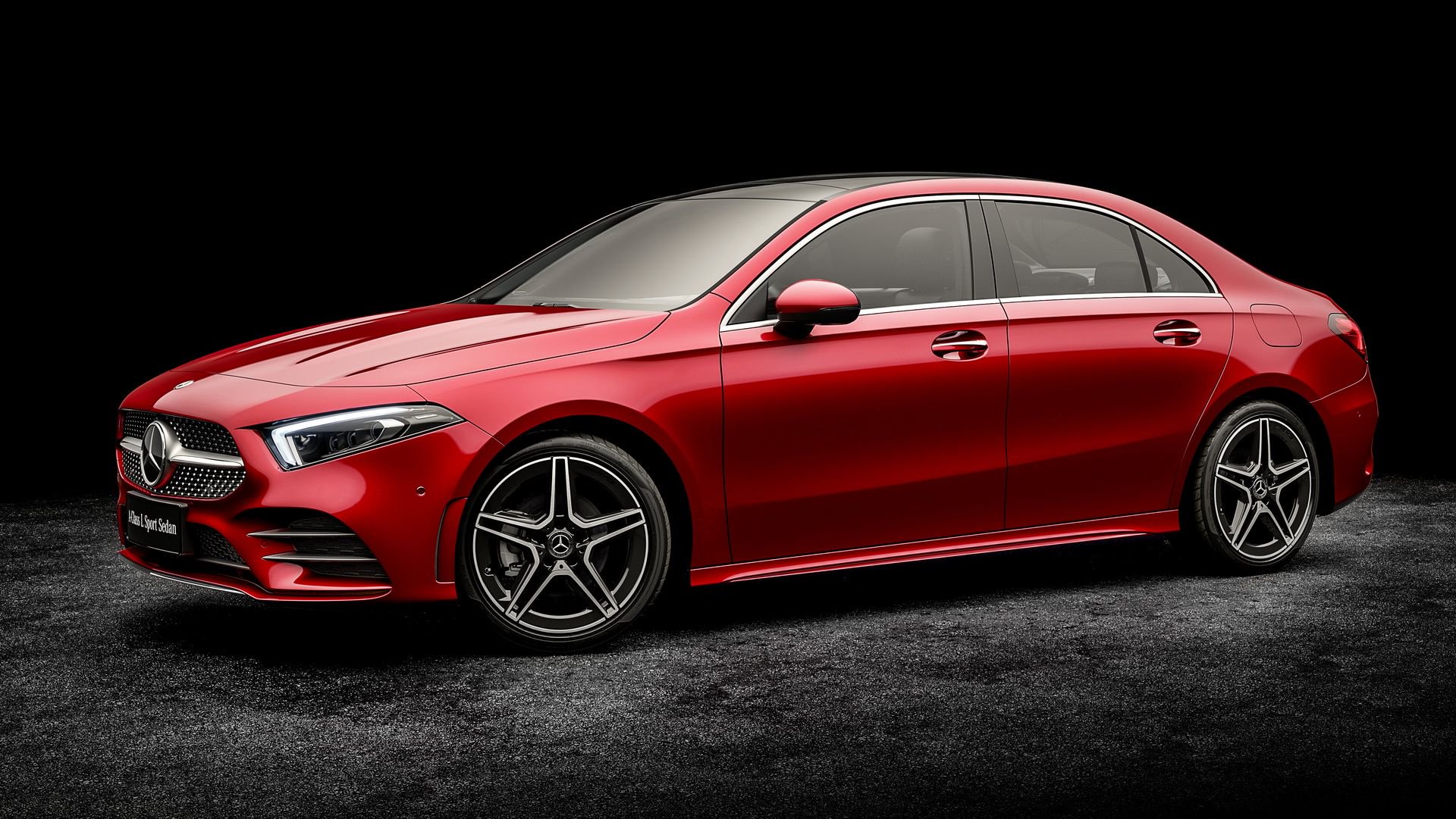 Immagini anteprima Nuova Mercedes Classe A Sedan 2018