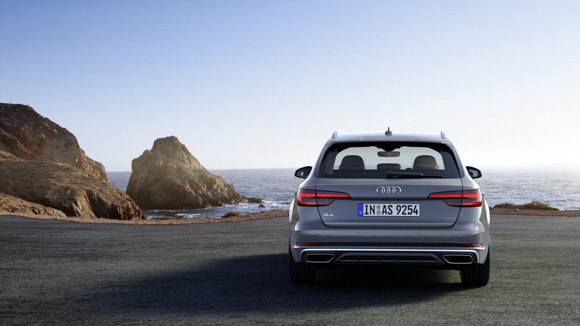 Foto posteriore nuova Audi A4 Avant 2019