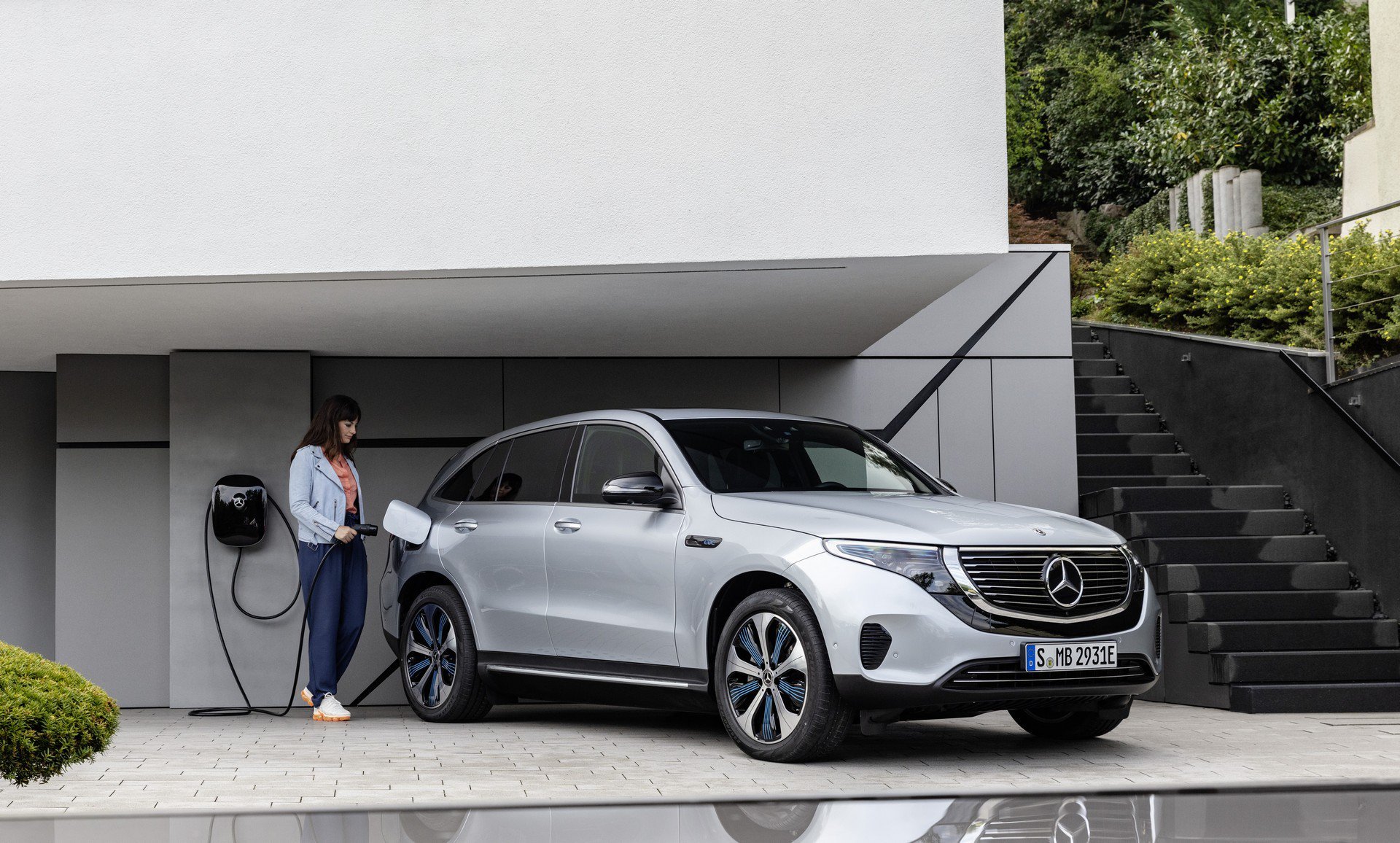 Nuova Mercedes elettrica EQC uscita 2019