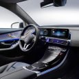 Volante e plancia nuovo Mercedes elettrico EQC 2019