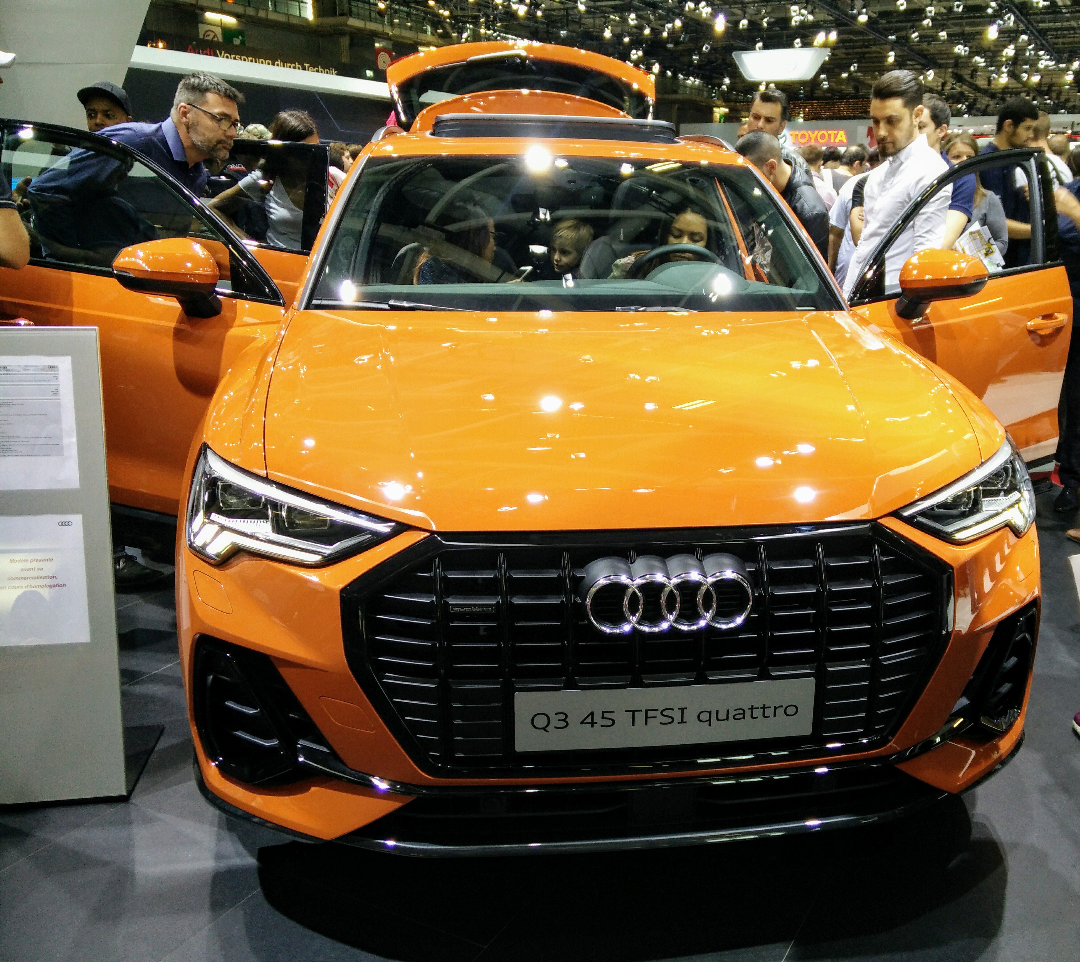 Audi Q al Salone di Parigi