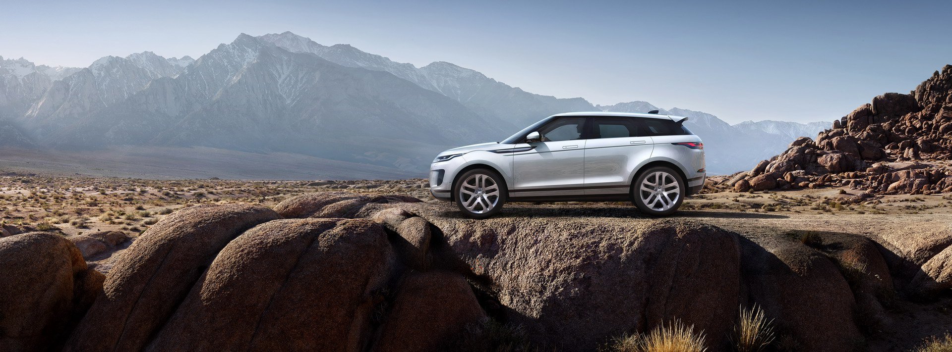 Fiancata nuova Range Rover Evoque 2019