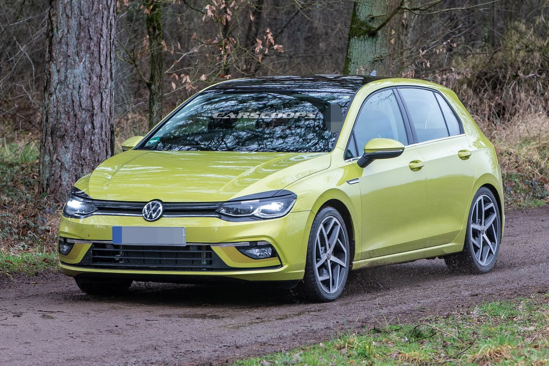 Foto spia nuova Volkswagen Golf 8 2019 1