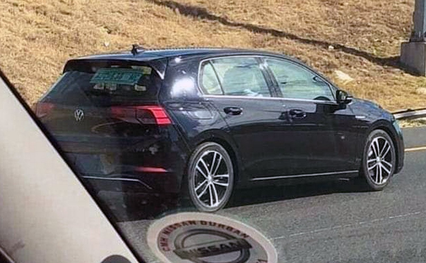 Foto spia nuova Volkswagen Golf 8 2019