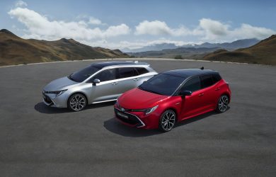 Nuove Toyota Corolla 2019 Berlina e Sports Wagon Ibride