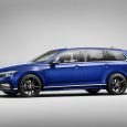 Immagine fiancata restyling nuova Volkswagen Passat 2019 SW