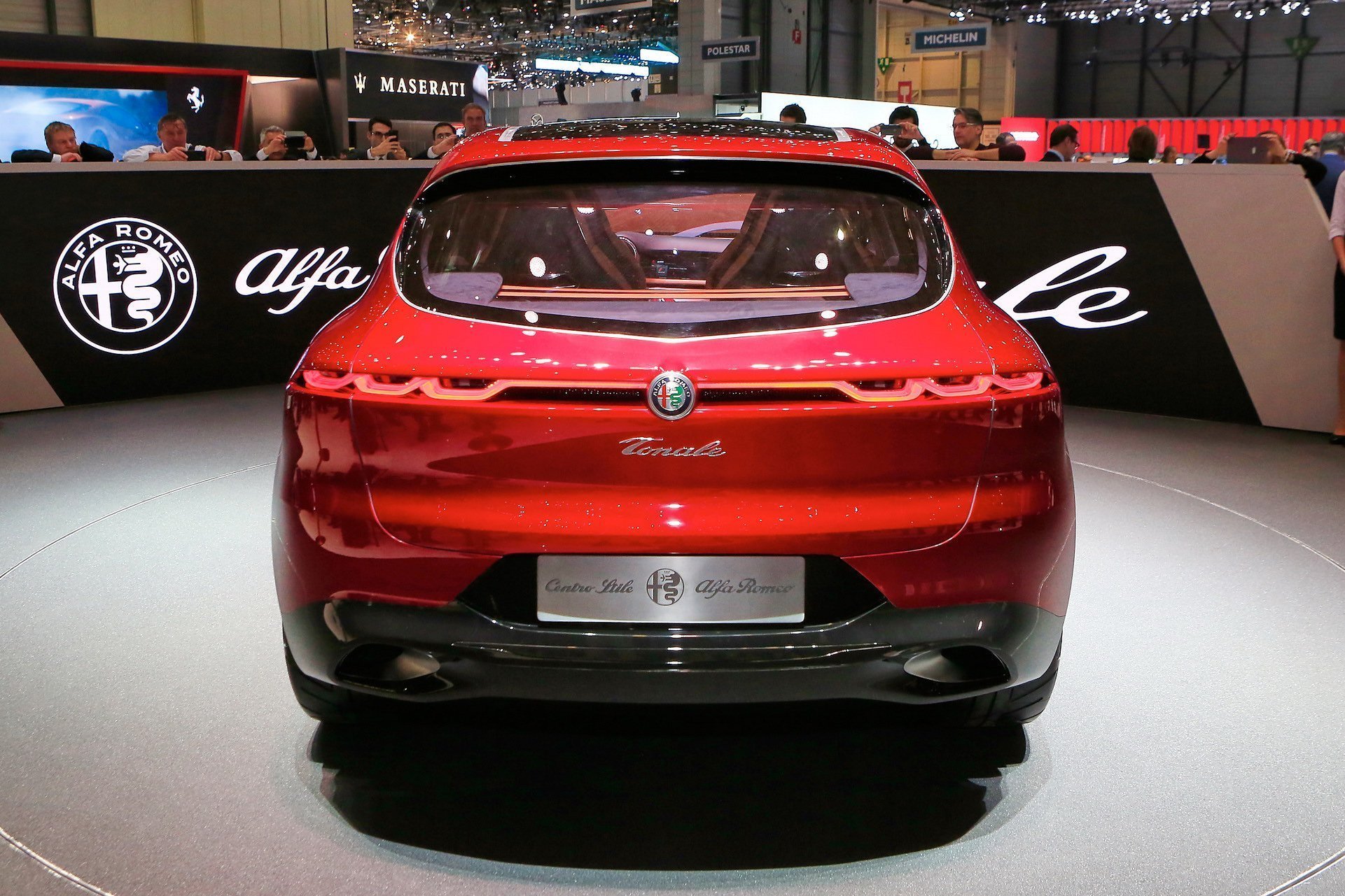 Immagine posteriore nuova Alfa Romeo Tonale Concept al Salone di Ginevra 2019