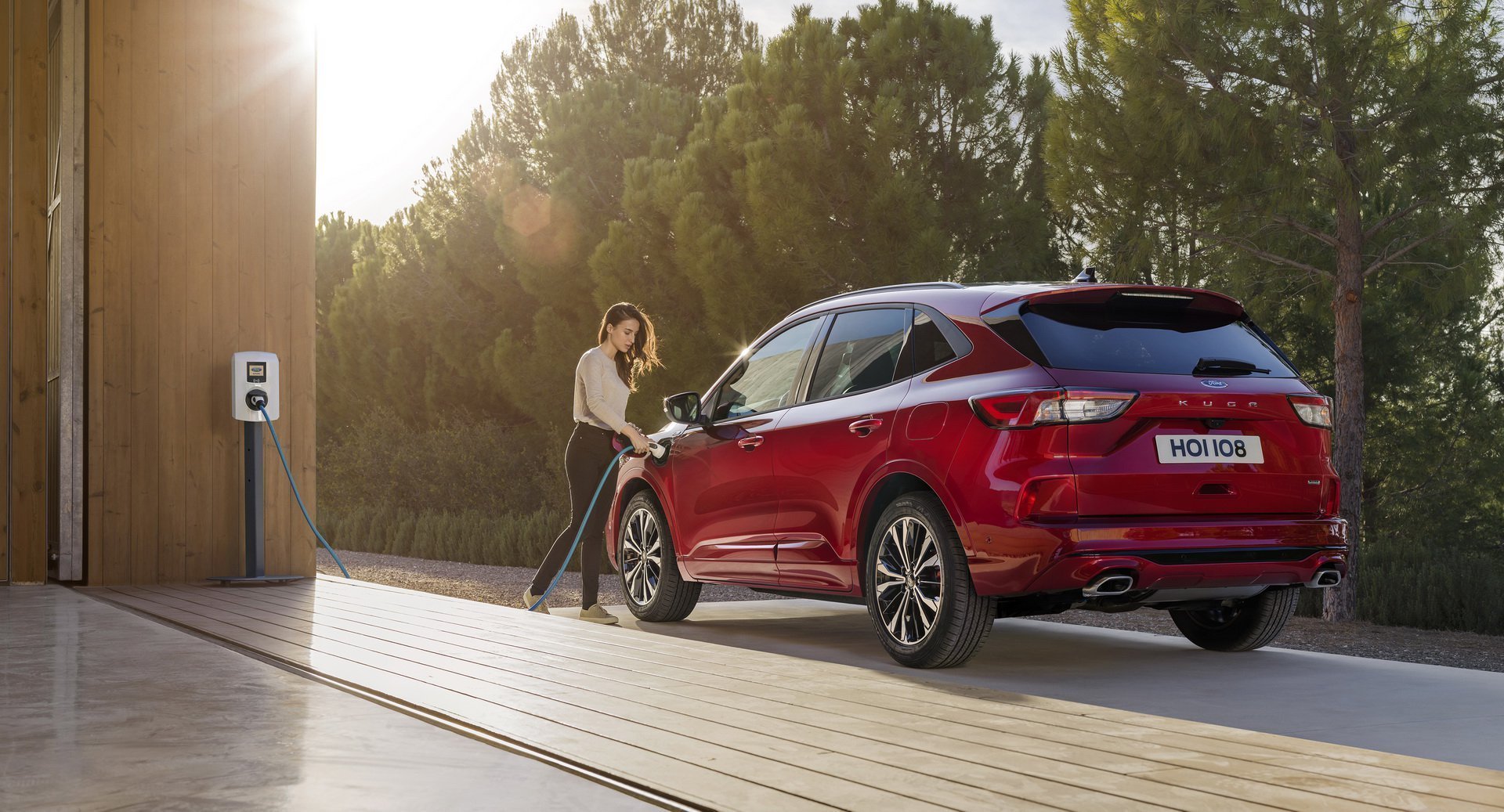 Nuova Ford Kuga elettrica