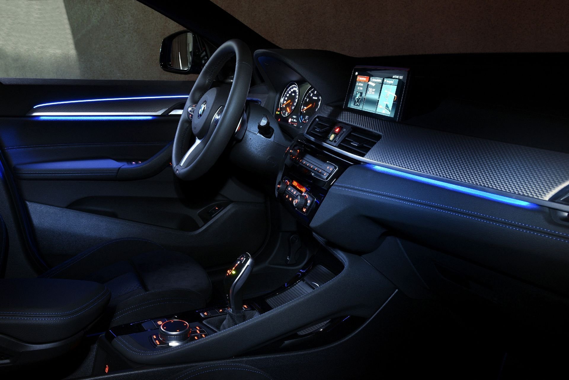 Illuminazione interna nuova BMW X2 M35i