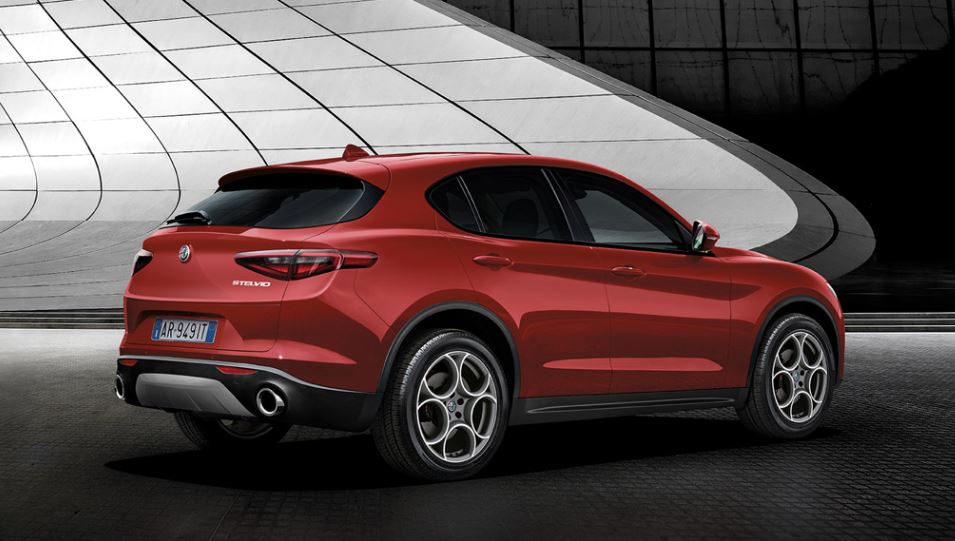 Nuovo Alfa Romeo Stelvio Sport Tech 2019 promozione