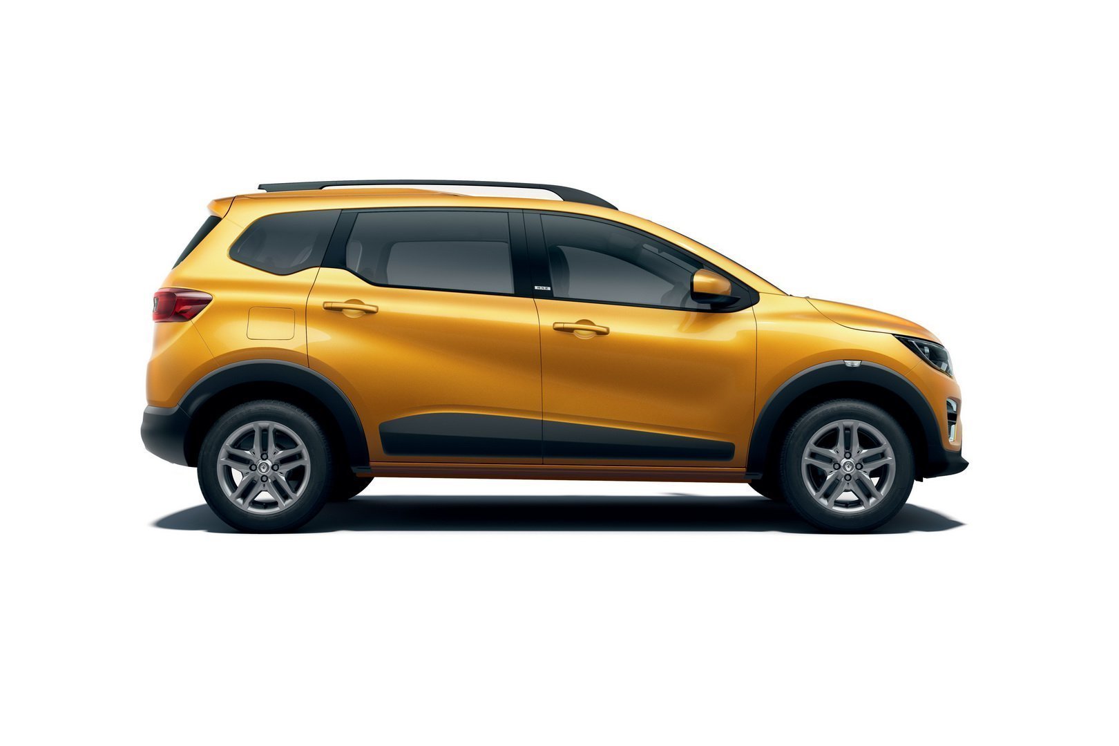 Immagine Fiancata Renault Triber a sette posti