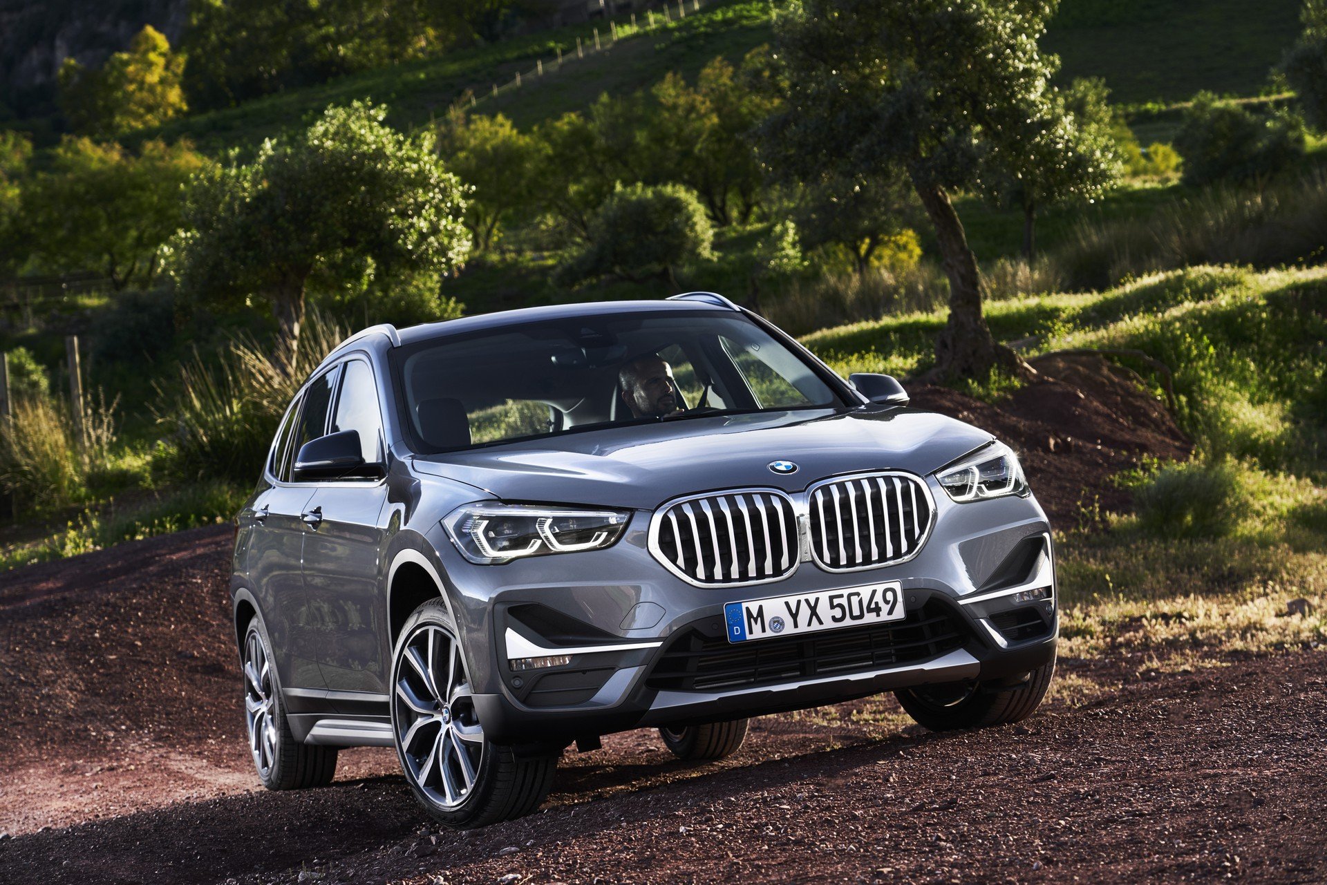 Immagine restyling frontale BMW X1 2019