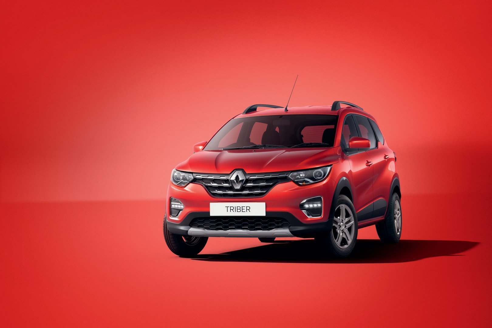 Immagini nuovo crossover Renault Triber