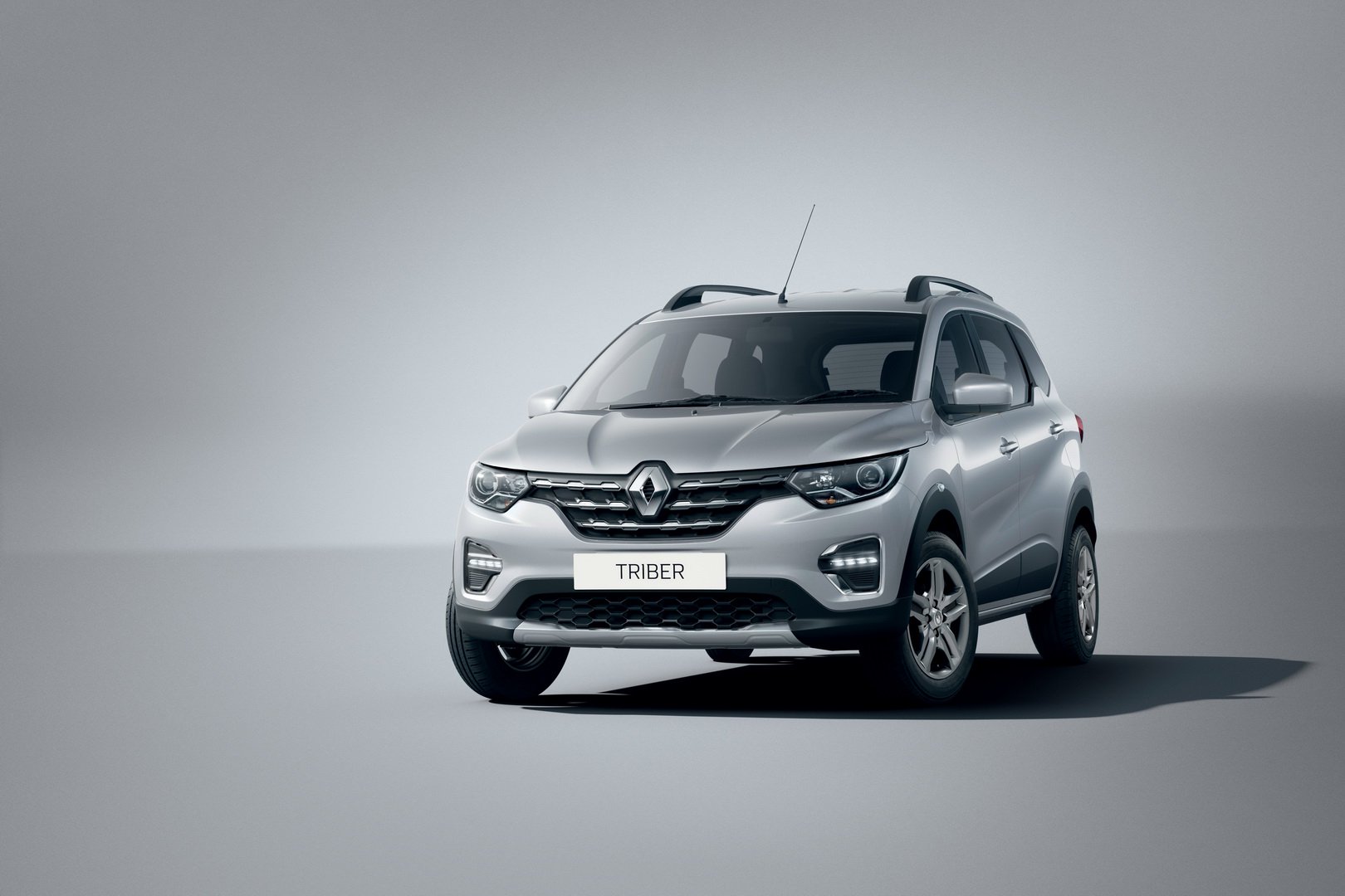 Nuovo suv a sette posti economico Renault Triber