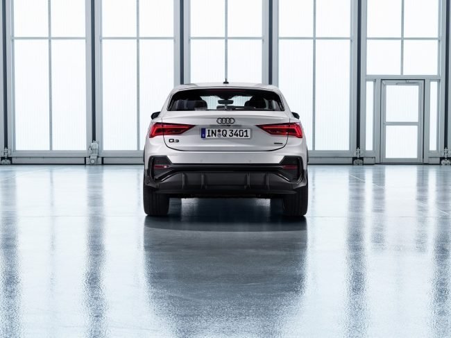Posteriore nuova Audi Q3 Sportback Posteriore nuova Audi Q3 Sportback