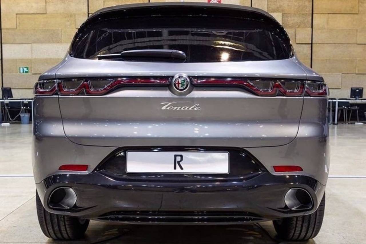 Immagine posteriore Alfa Romeo Tonale