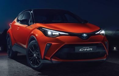 Nuova Toyota C HR restyling 2020 con nuovo motore ibrido