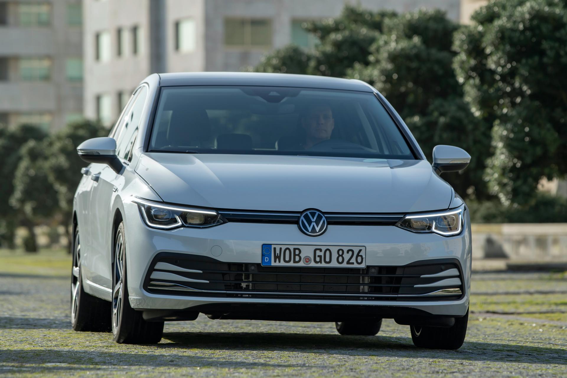 Frontale nuova Volkswagen Golf 8