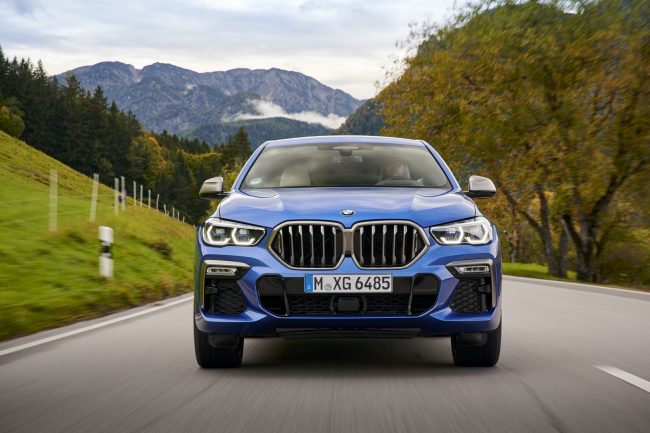 Immagine frontale nuova BMW X6 2020