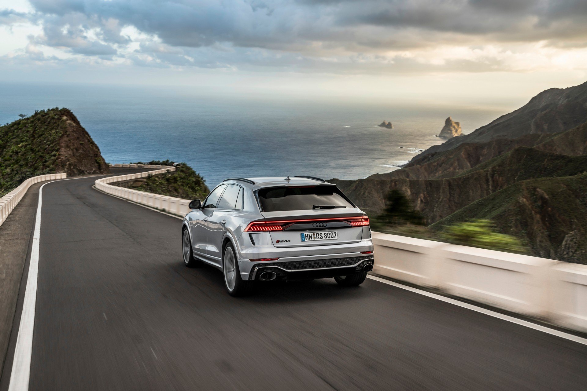 Immagine posteriore Audi RS Q82020