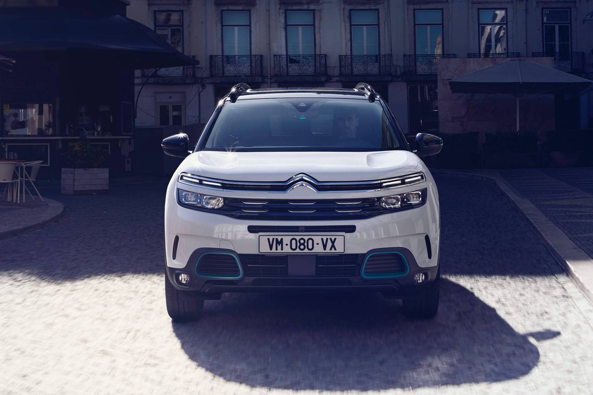 Nuova Citroen C5 Aircross ibrida 2020 immagine frontale