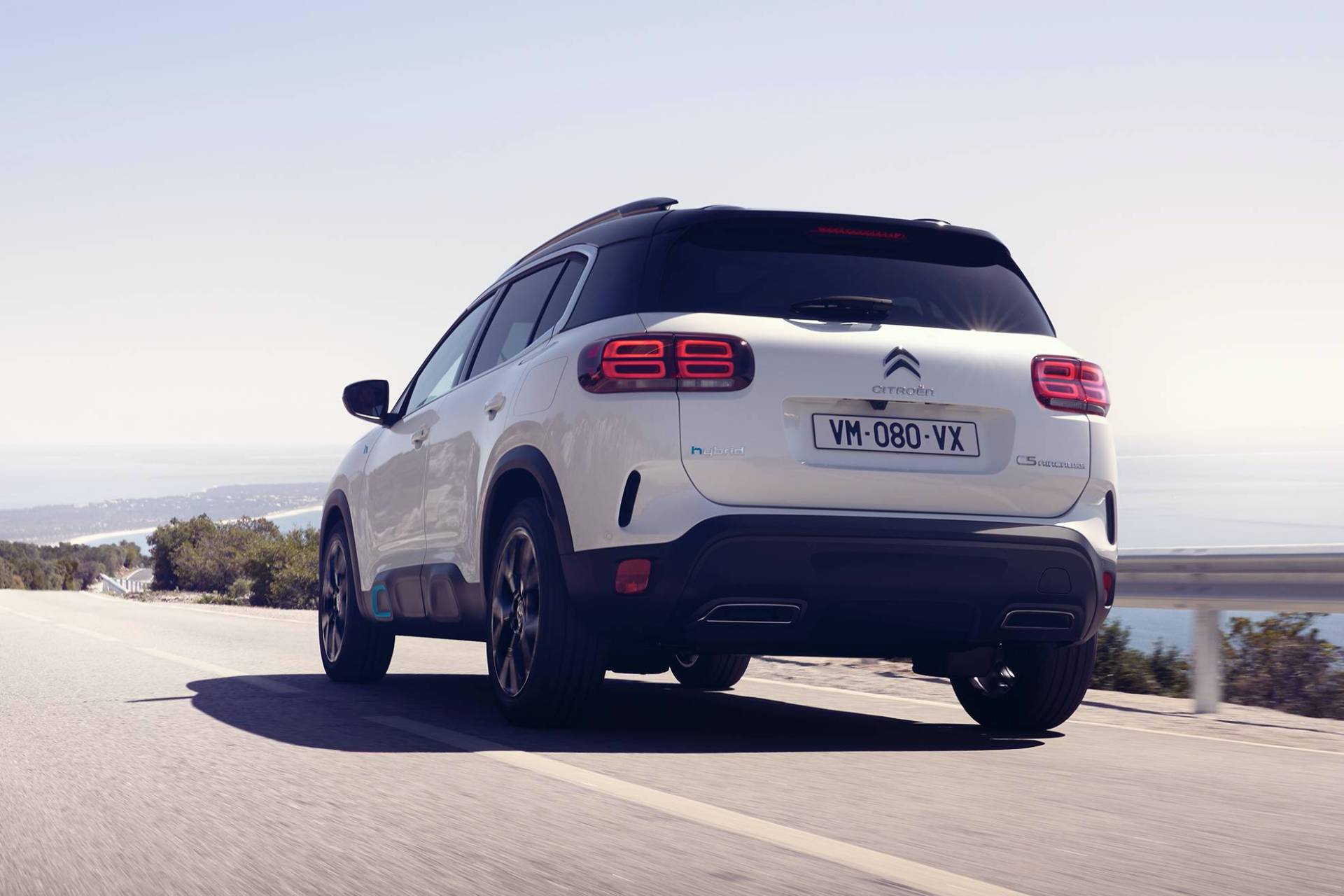 Nuova auto ibrida Citroen C5 Aircross