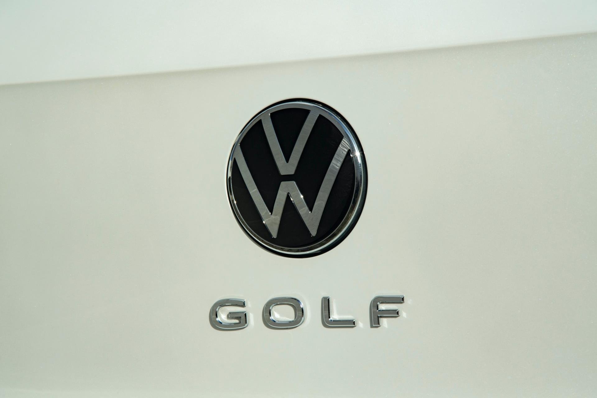 Nuovo logo Volkswagen Golf 8