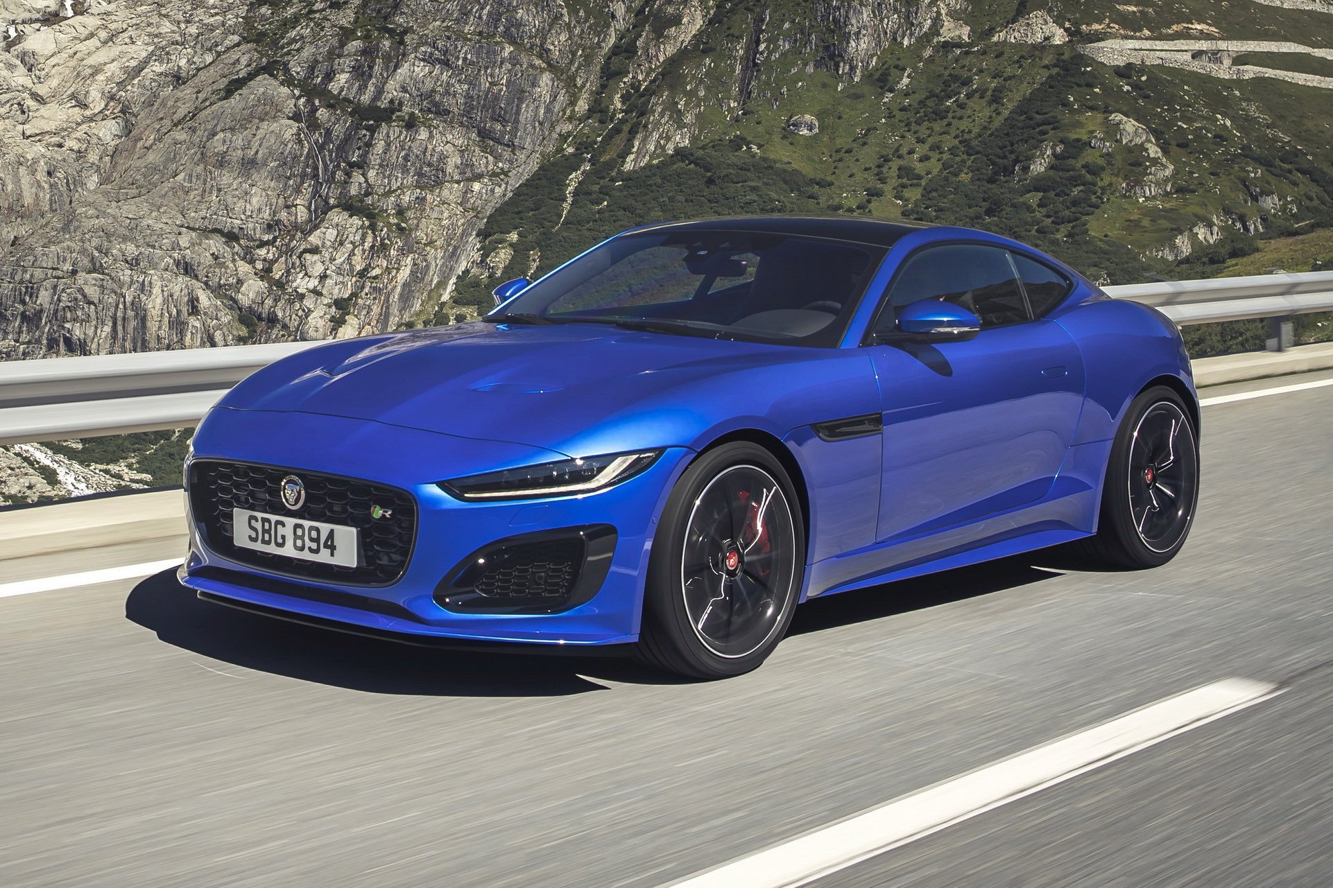 Foto Nuova Jaguar F Type 2020 Restyling