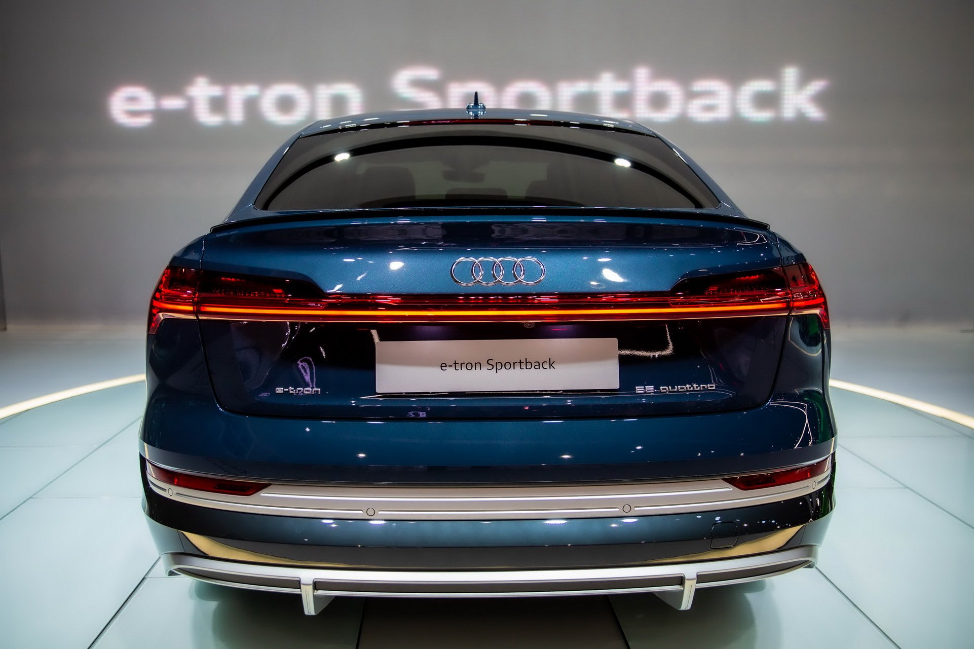 Posteriore nuova Audi e tron Sportback 2020