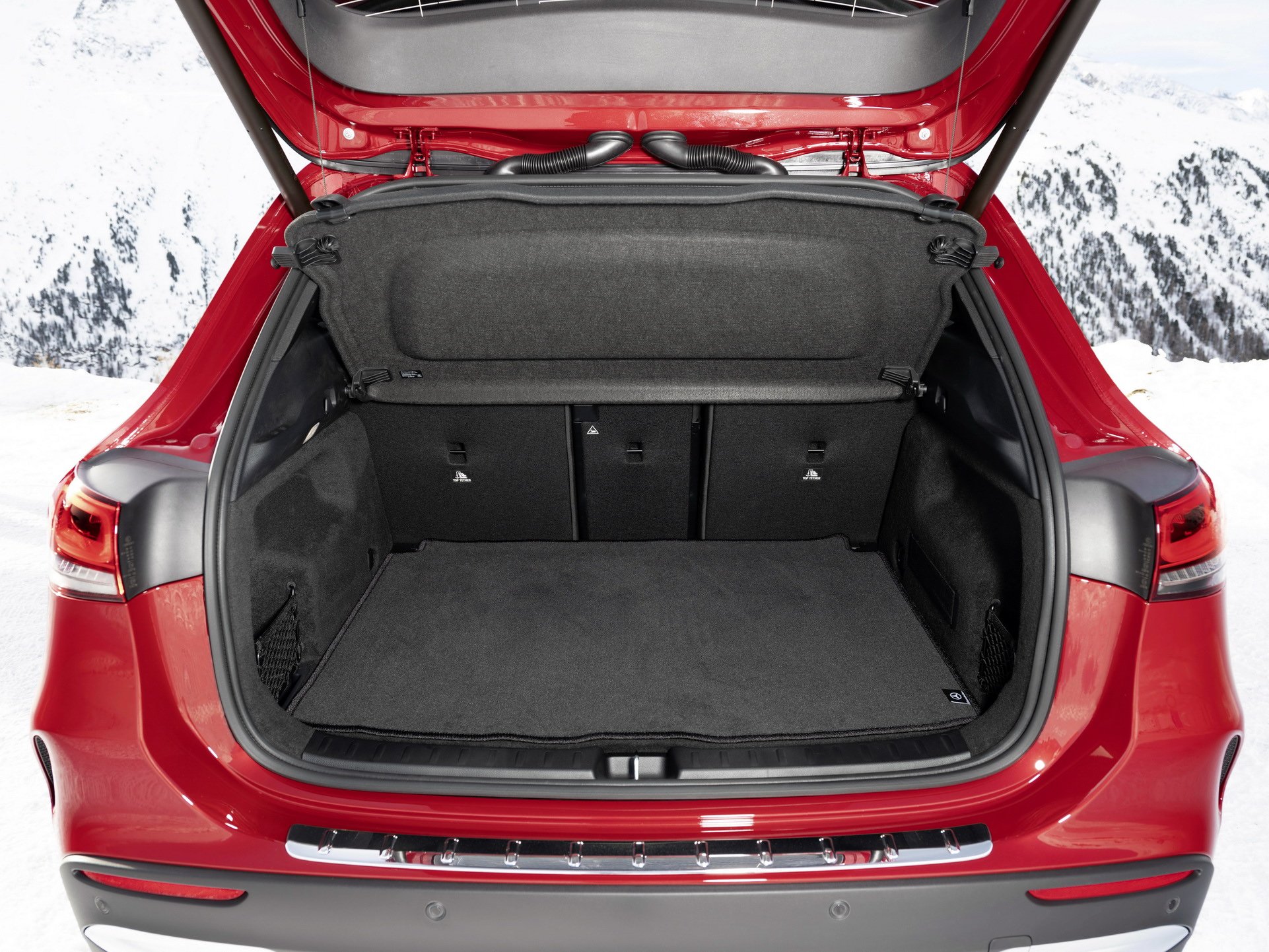 Vano bagagli Mercedes AMG GLA 35