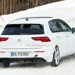 Foto spia posteriore Volkswagen Golf R 2020