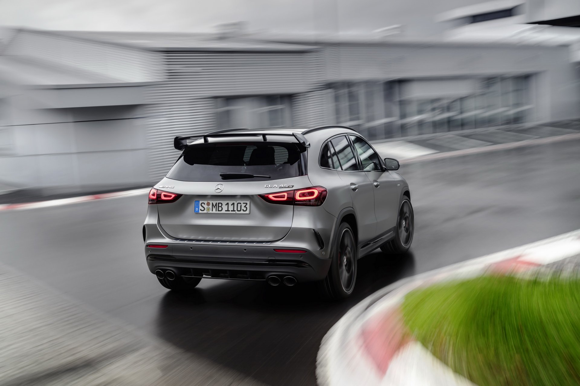 Immagine Posteriore nuova Mercedes AMG GLA 45 2020
