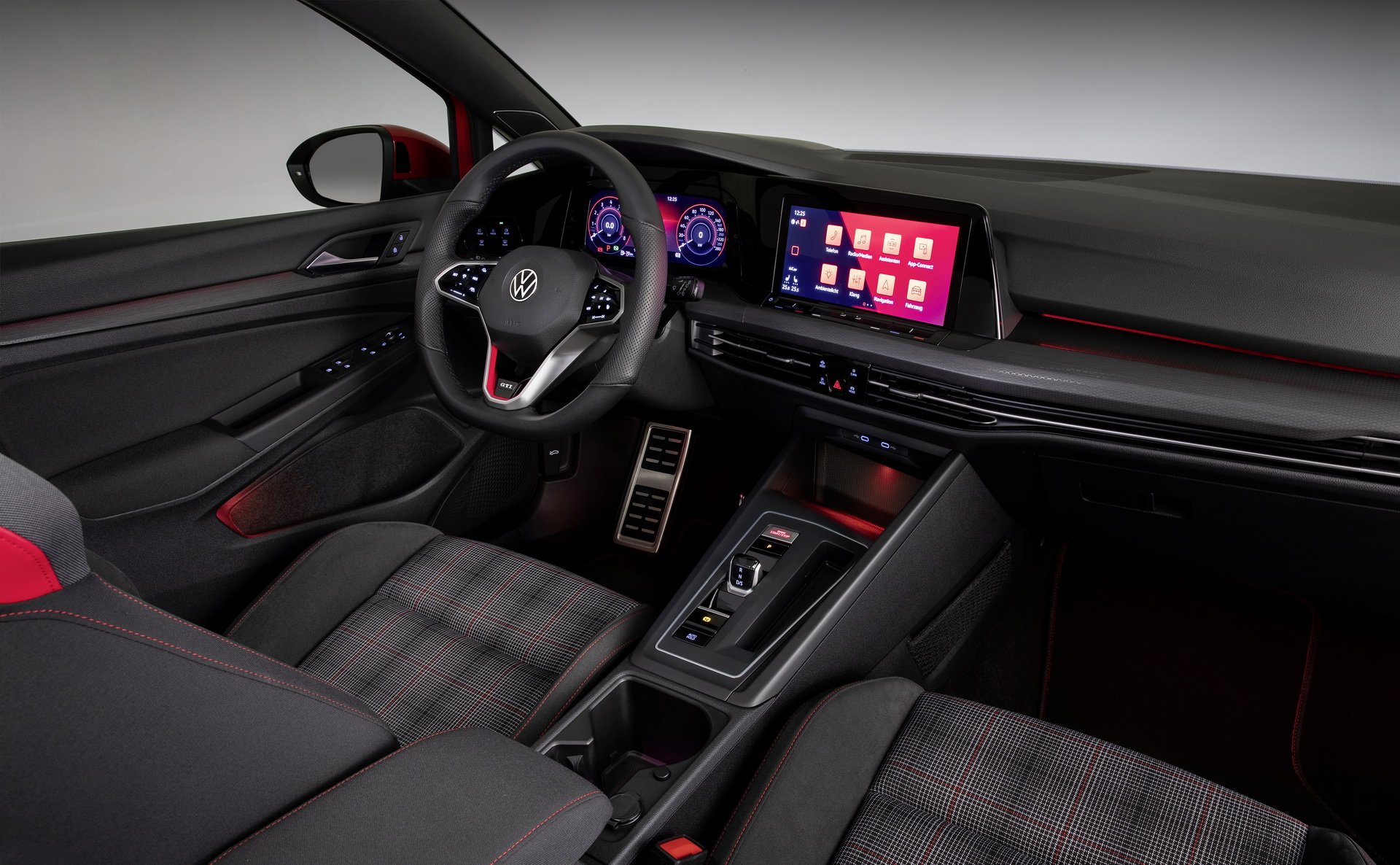 Immagine interni nuova Volkswagen Golf 8 GTI 2020