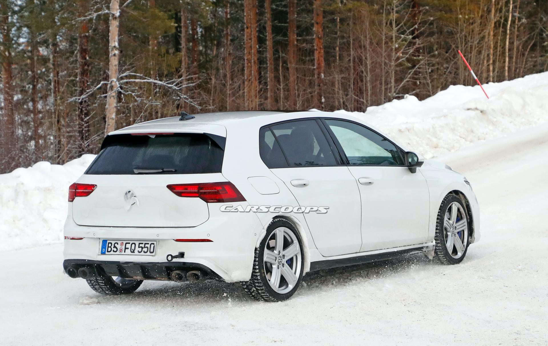Nuova VW GOLF 8 R 2020